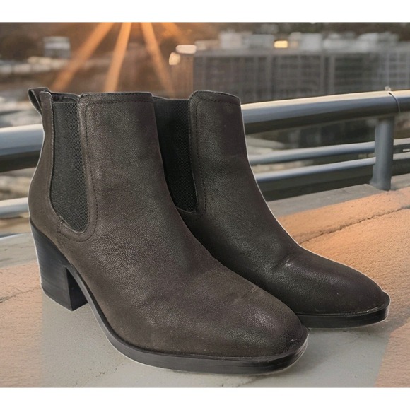 MIA Shoes - MIA Black Block Heel Ankle Booties – Women's Size 9 Western Chelsea Fall Boots